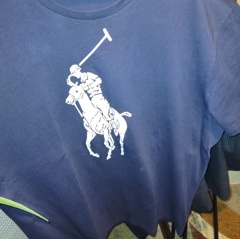 POLO T-SHIRT